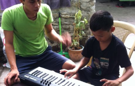 Steven MacMac Abalayan on keyboard SIAC May 2015