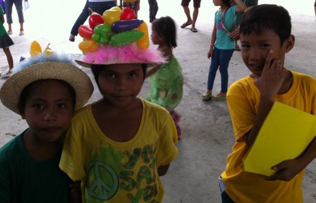 Daniella Farinas with brother Daniel The School-in-a-Cart Nov 2015