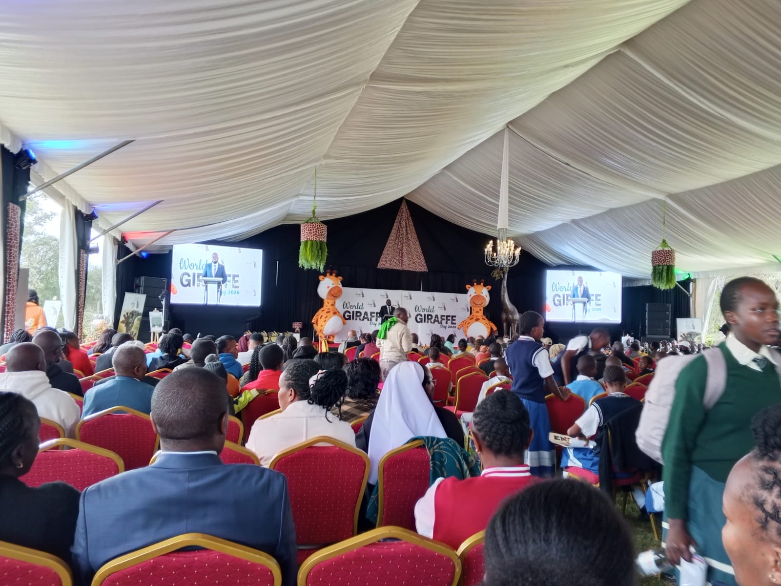 Giraffe-Cnt-award-ceremony-Keneni-June26